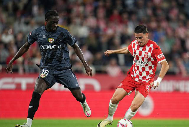 包含费耶诺德发布备战花絮，今夜官宣签约，西甲任务艰巨，赛程密集仍需轮换的词条-开云首页APP